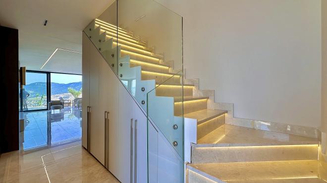 فيلا 5+1 مطلة على البحر في بودروم