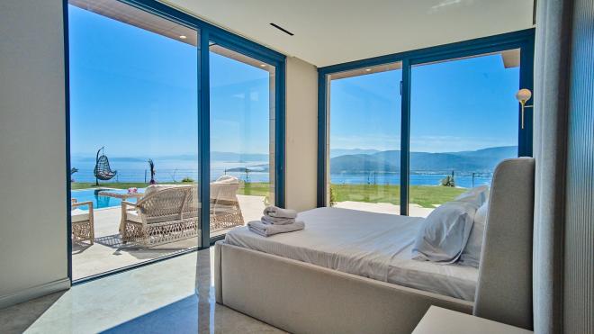 فيلا 5+1 مطلة على البحر في بودروم