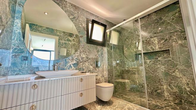 فيلا 5+1 مطلة على البحر في بودروم