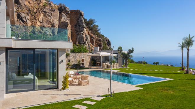 فيلا 5+1 مطلة على البحر في بودروم