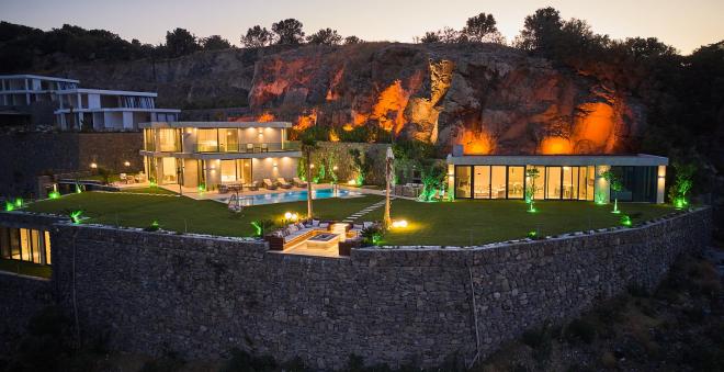 فيلا 5+1 مطلة على البحر في بودروم