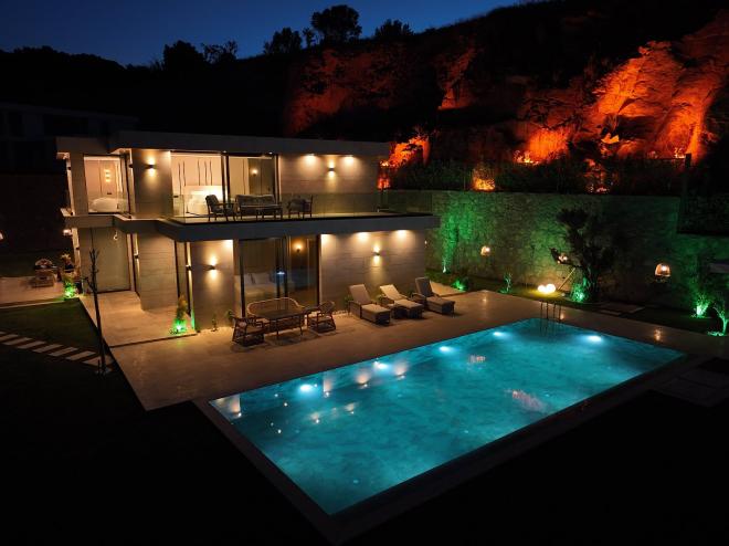 فيلا 5+1 مطلة على البحر في بودروم