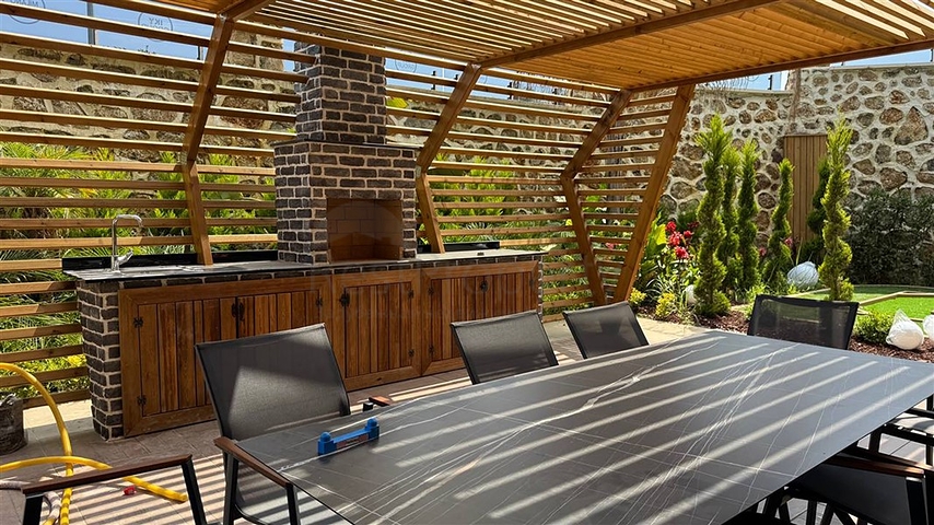 بالاقساط - شقق بتصاميم متنوعة -مجمع بتصميم انيق - في مركز الانيا