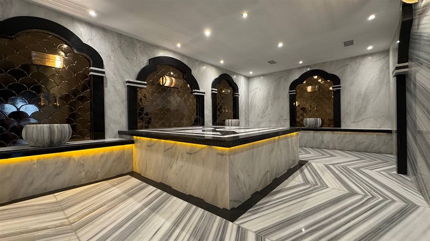 بالاقساط - شقق بتصاميم متنوعة -مجمع بتصميم انيق - في مركز الانيا