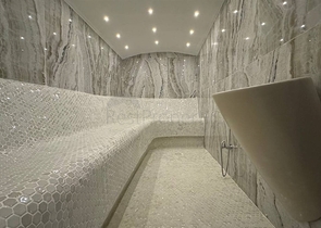 بالاقساط - شقق بتصاميم متنوعة -مجمع بتصميم انيق - في مركز الانيا