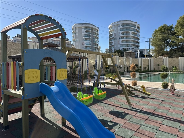 قريبة من البحر والخدمات -بالاقساط -شقق ضمن مجمع قيد الانشاء في افسلار / الانيا 