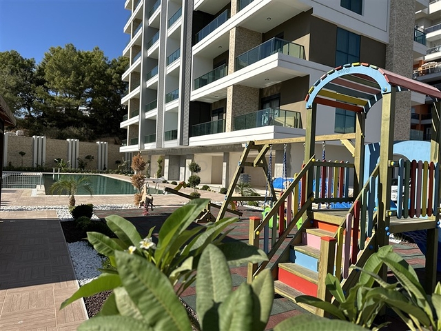 قريبة من البحر والخدمات -بالاقساط -شقق ضمن مجمع قيد الانشاء في افسلار / الانيا 