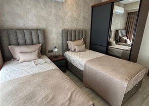 اطلالة بحر - مجمع فاخر قيد الانشاء -بالتقسيط - في مركز الانيا 