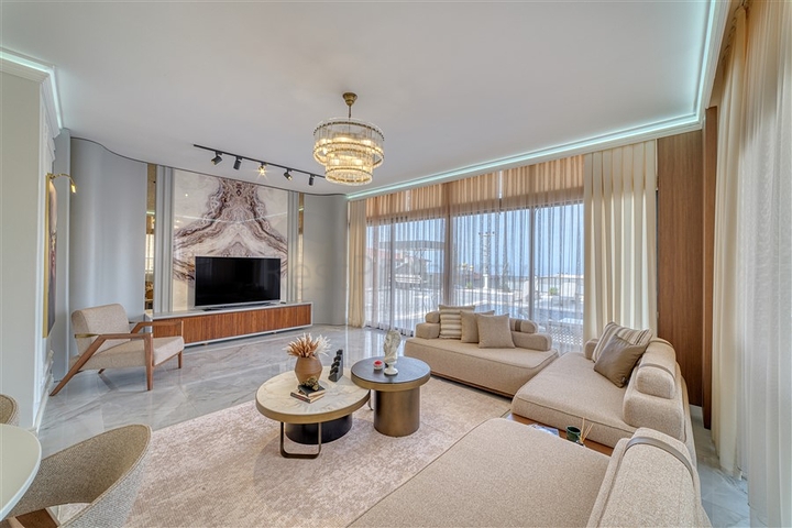 فلل فاخرة للبيع في الانيا -اطلالة بحر - مسبح خاص -في كارجي جاك / الانيا 