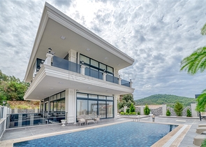 فلل فاخرة للبيع في الانيا -اطلالة بحر - مسبح خاص -في كارجي جاك / الانيا 