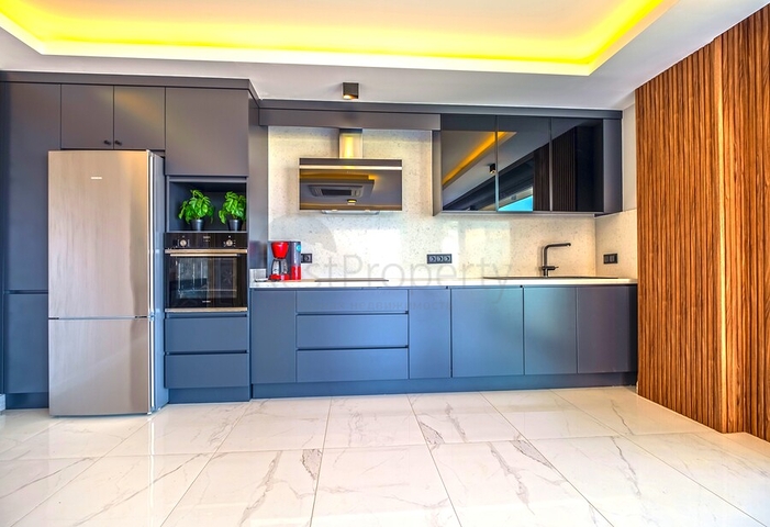 فلل فاخرة باطلالة بحرية في الانيا 