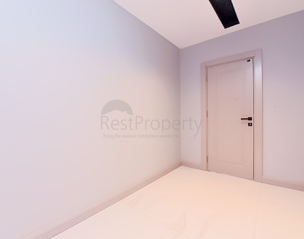 فلل فاخرة باطلالة بحرية في الانيا 