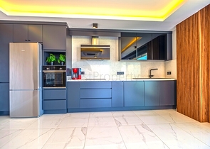 فلل فاخرة باطلالة بحرية في الانيا 