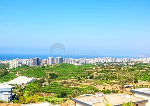 فلل فاخرة باطلالة بحرية في الانيا 