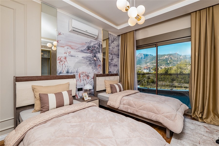 مجمع فيلا فاخرة مع إطلالة بانورامية على البحر 