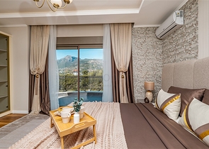 مجمع فيلا فاخرة مع إطلالة بانورامية على البحر 