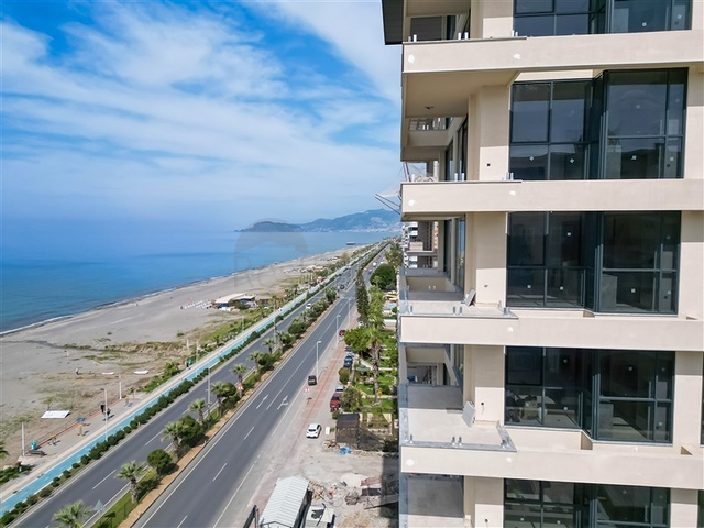 شقق على البحر مباشرة في الانيا -مشروع قيد الانشاء في محمودلار / الانيا 