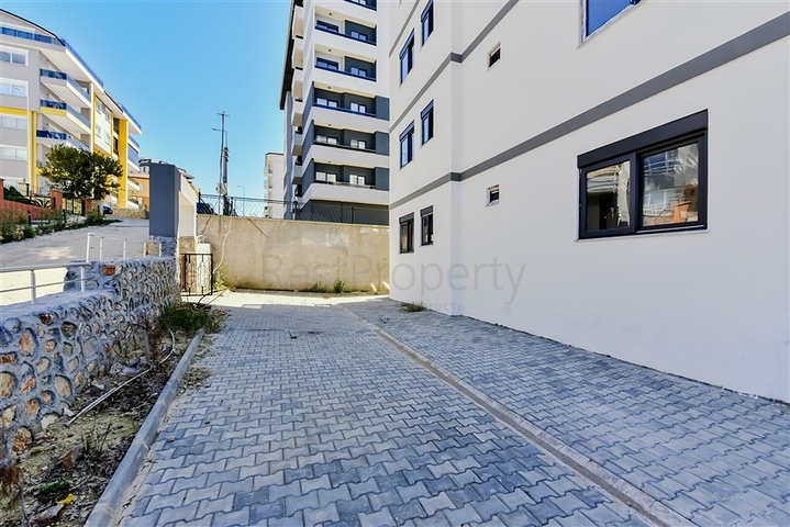 شقق بالتقسيط ضمن مجمع قيد الانشاء في افسلار / الانيا 