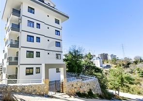 شقق بالتقسيط ضمن مجمع قيد الانشاء في افسلار / الانيا 