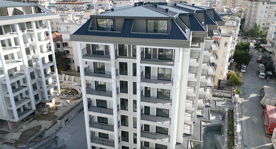 شقق قيد الانشاء -في مركز الانيا 