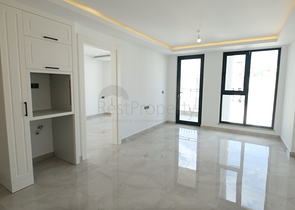 شقق قيد الانشاء -في مركز الانيا 