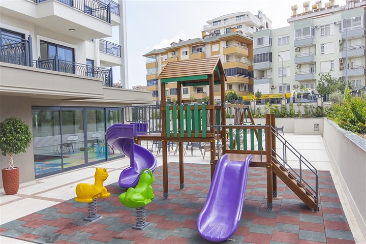 موقع مركزي - شقق ضمن مجمع قيد الانشاء في اوبا / الانيا 