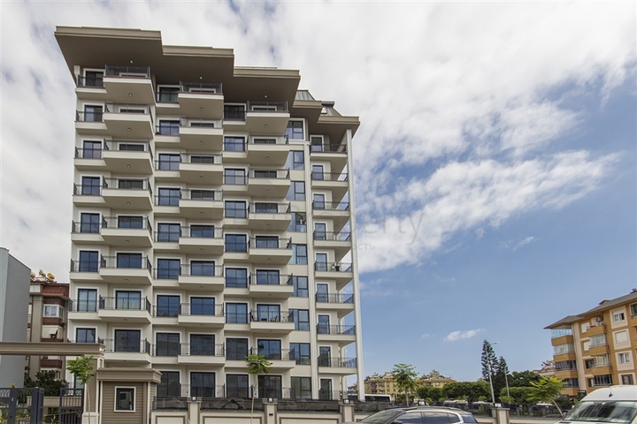 موقع مركزي - شقق ضمن مجمع قيد الانشاء في اوبا / الانيا 