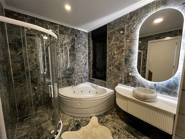 مشروع فيلا فاخرة 5 + 1 في وسط ألانيا مع مناظر بانورامية خلابة