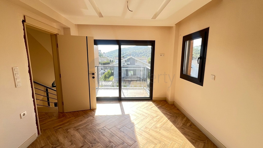 فيلا 4+1 في منطقة ذات موقع ملائم في فتحية