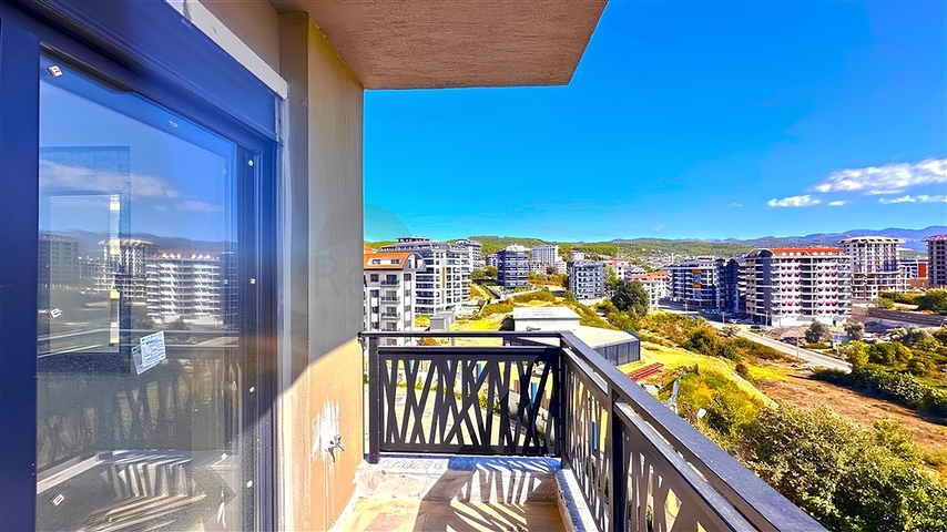 شقة جديدة بغرفة نوم واحدة في مجمع مع بنية تحتية ممتازة