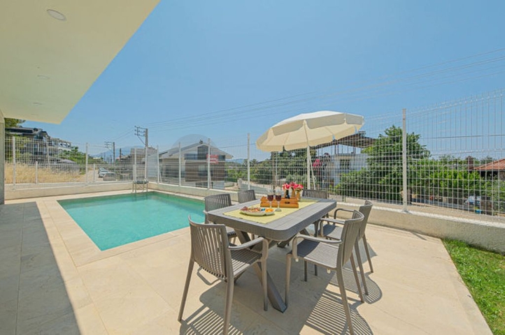 فيلا 4+1 قيد الإنشاء في منطقة فتحية 