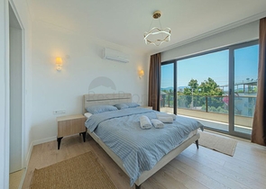 فيلا 4+1 قيد الإنشاء في منطقة فتحية 