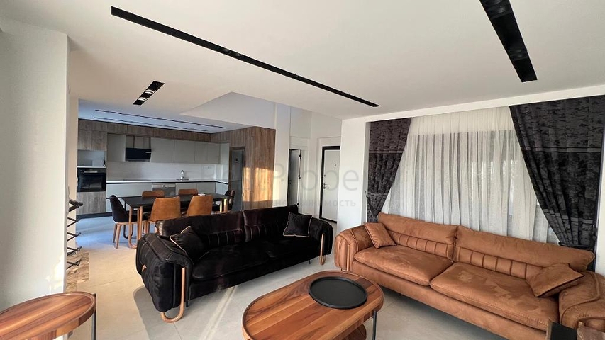 فيلا جديدة 4 + 1 في منطقة فتحية 