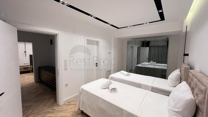 فيلا جديدة 4 + 1 في منطقة فتحية 