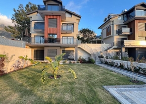 فيلا جديدة 4 + 1 في منطقة فتحية 