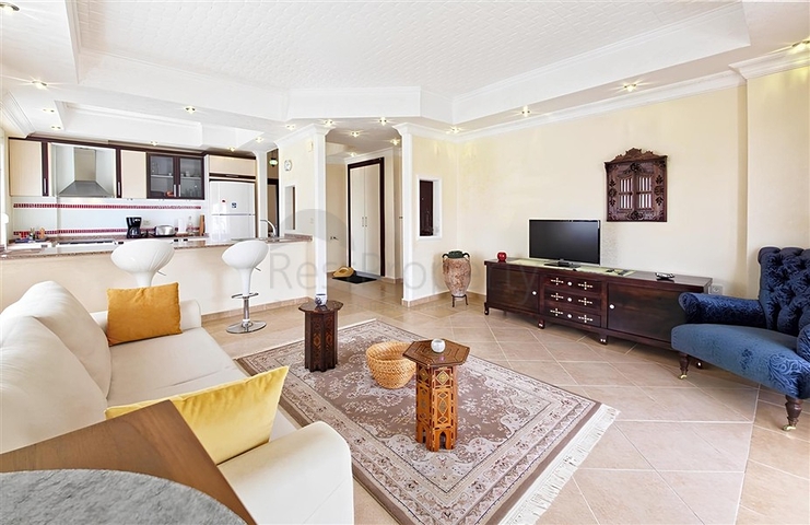 شقة 2+1 مطلة على البحر في وسط أفسالار