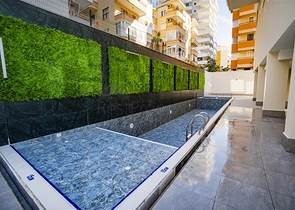 مشروع في منطقة محمودلار على بعد 200 متر من البحر 