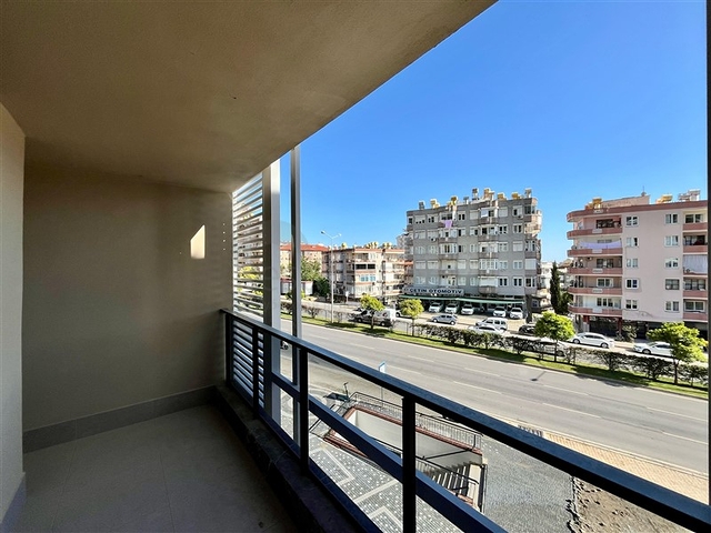 نحن نقدم لك مشروع مجمع مع البنية التحتية في وسط ألانيا