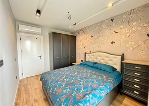 نحن نقدم لك مشروع مجمع مع البنية التحتية في وسط ألانيا