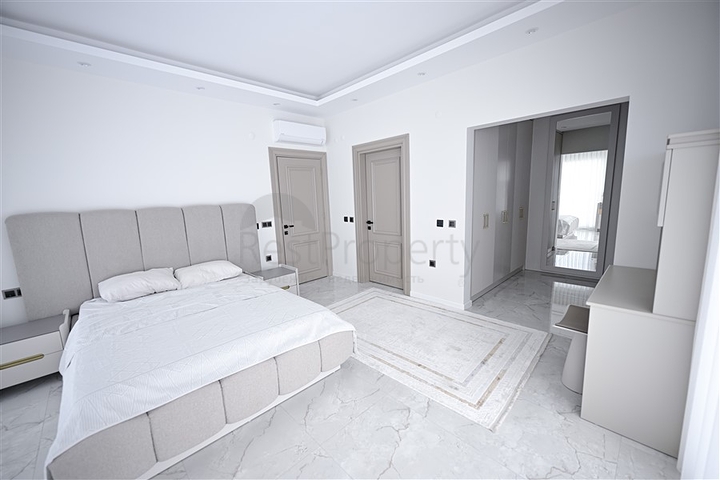 فيلا في موقع فريد في قلب ألانيا