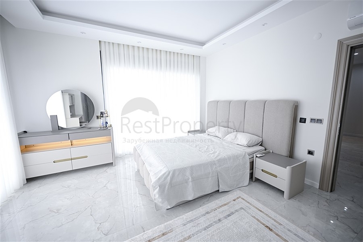 فيلا في موقع فريد في قلب ألانيا