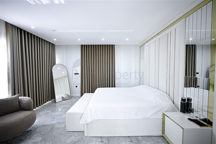 فيلا في موقع فريد في قلب ألانيا