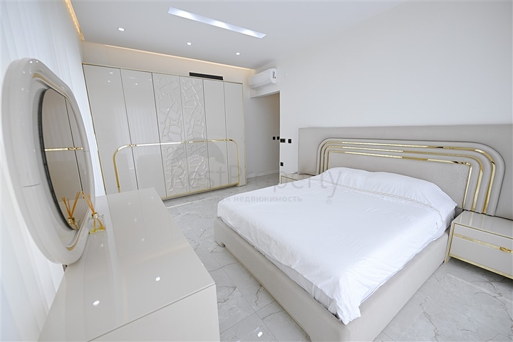 فيلا في موقع فريد في قلب ألانيا