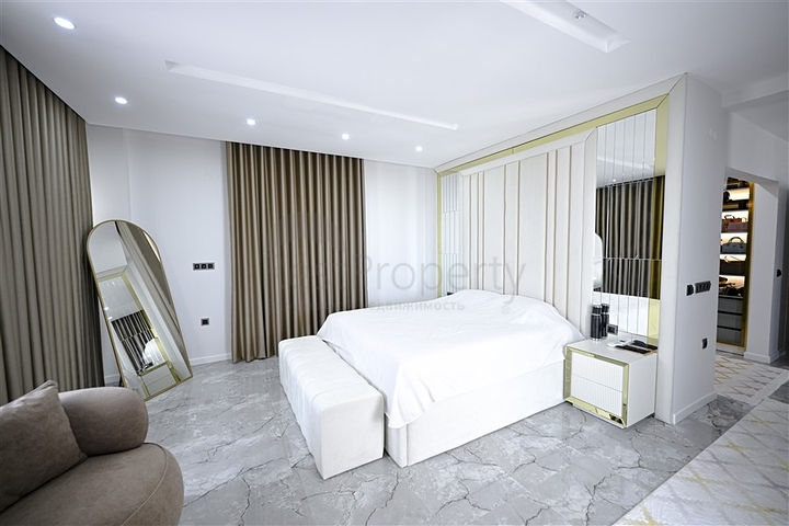 فيلا في موقع فريد في قلب ألانيا