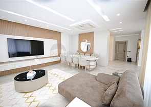 فيلا في موقع فريد في قلب ألانيا