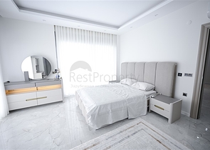 فيلا في موقع فريد في قلب ألانيا