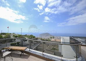 فيلا في موقع فريد في قلب ألانيا