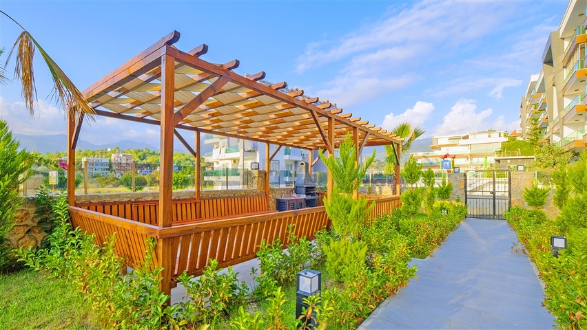 مشروع جديد في منطقة كستل على بعد 750 متر من البحر