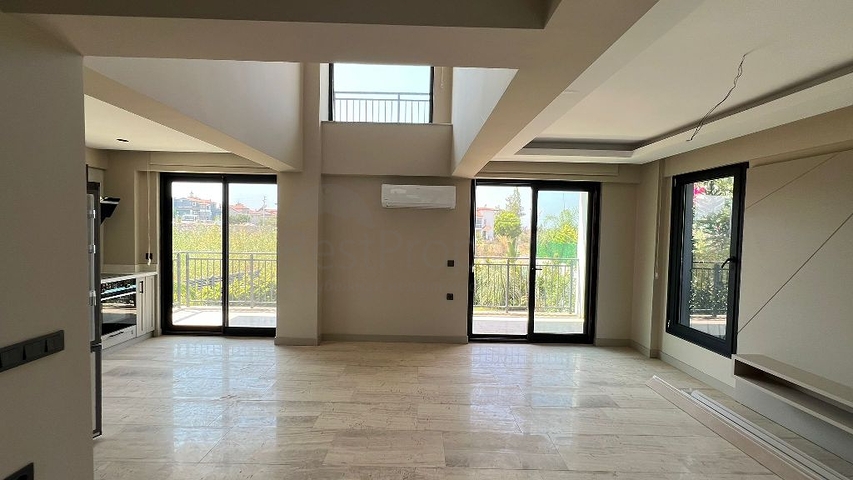 فيلا 3+1 في منطقة فتحية 