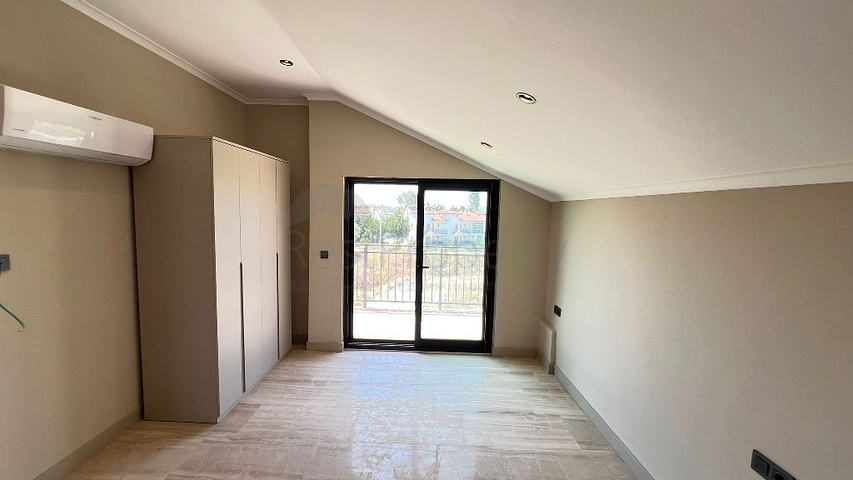 فيلا 3+1 في منطقة فتحية 